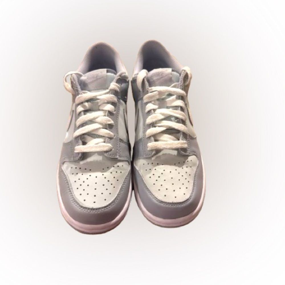 🦋Nike Dunk Low Two-Toned Grey Shoes DH9765-001 Boys Size 6.5